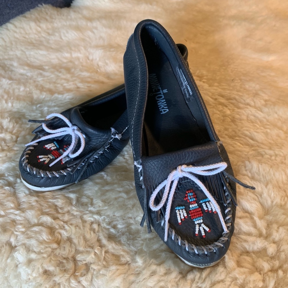 MINNETOKA - Women Minnetonka Thunderbird Moccasins
